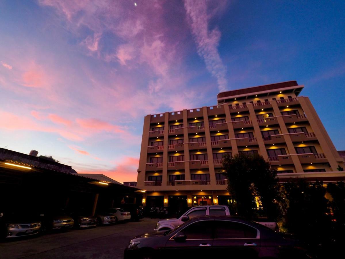 The Centris Hotel Phatthalung Exteriör bild